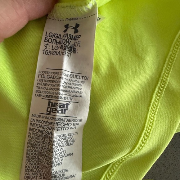 2 Women's Under Armour Loose Fit Heat Gear 1/4 Zip Long Sleeve Pullover Large - Picture 8 of 10